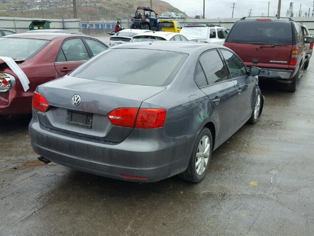 3VW2K7AJ5CM405773 - 2012 VOLKSWAGEN JETTA BASE Մոխրագույն լուսանկար 4