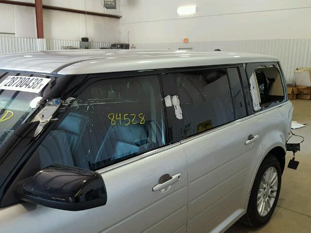 2FMGK5C88EBD20210 - 2014 FORD FLEX SEL SILVER photo 9