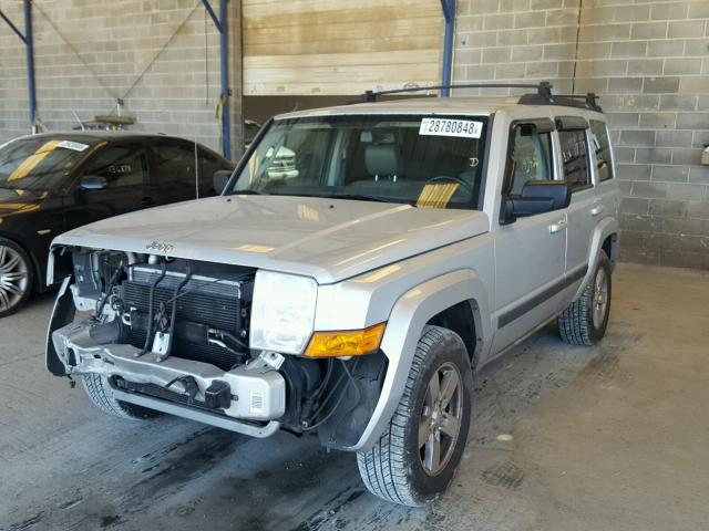 1J8HH48K27C592561 - 2007 JEEP COMMANDER SILVER photo 2
