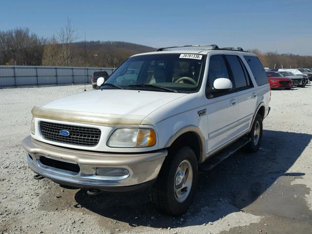 1FMFU18LXVLB20831 - 1997 FORD EXPEDITION WHITE photo 2