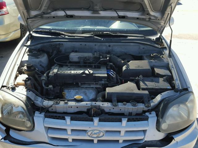 KMHCG45C34U555313 - 2004 HYUNDAI ACCENT GL SILVER photo 7