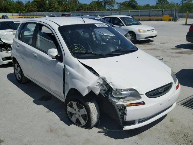 KL1TD66637B769484 - 2007 CHEVROLET AVEO BASE Biały zdjęcie 1