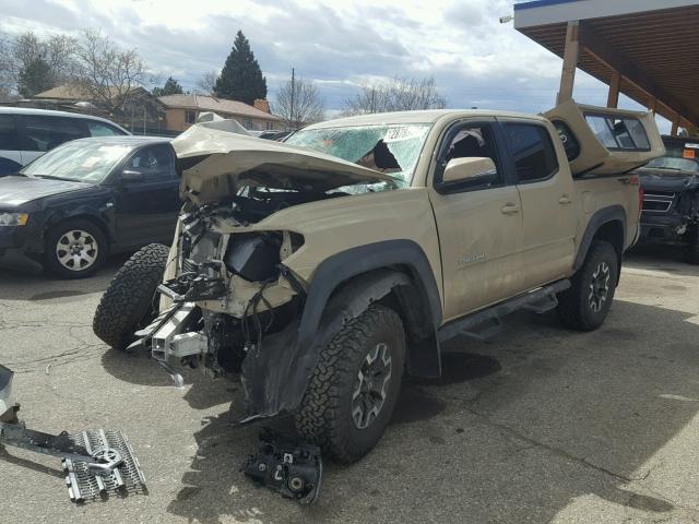 3TMCZ5AN9HM054688 - 2017 TOYOTA TACOMA DOU თაფლისფერი ფოტო 2