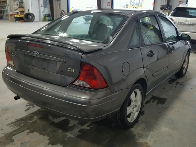 1FAFP38Z24W158438 - 2004 FORD FOCUS ZTS GRAY photo 4