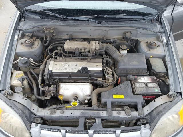 KMHCG35C13U276225 - 2003 HYUNDAI ACCENT GL GRAY photo 7