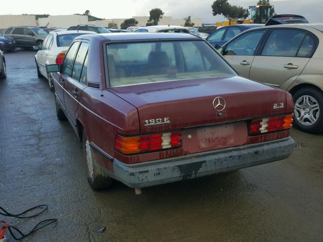 WDBDA24A7EA088705 - 1984 MERCEDES-BENZ 190 E 2.3 BURGUNDY photo 3