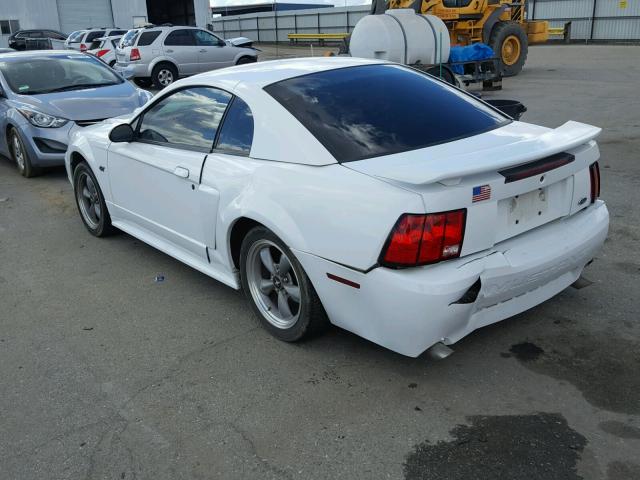 1FAFP42X62F195180 - 2002 FORD MUSTANG GT WHITE photo 3