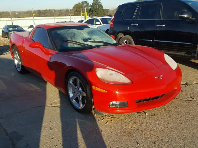 1G1YY24U455114378 - 2005 CHEVROLET CORVETTE RED photo 1