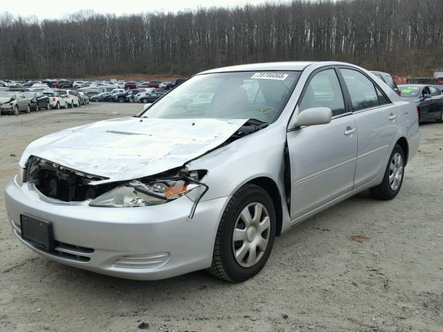 4T1BE32K34U316724 - 2004 TOYOTA CAMRY LE SILVER photo 2