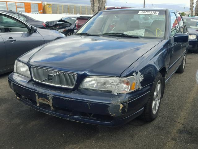 YV1LS5571W2492748 - 1998 VOLVO S70 BLUE photo 2