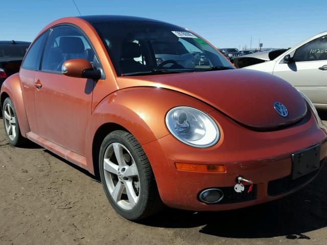 3VWPW3AG3AM016604 - 2010 VOLKSWAGEN NEW BEETLE ORANGE photo 1