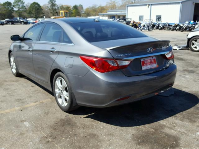 5NPEC4AC7DH560801 - 2013 HYUNDAI SONATA SE GRAY photo 3