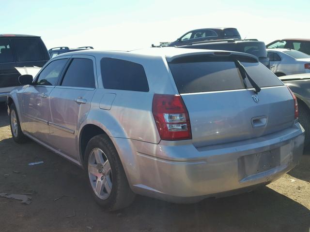 2D4FV48V65H649312 - 2005 DODGE MAGNUM SXT SILVER photo 3