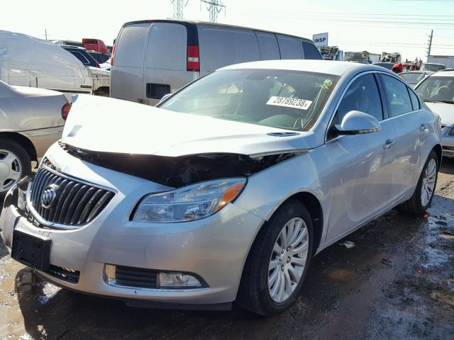 2G4GS5EK6C9134310 - 2012 BUICK REGAL PREM SILVER photo 2