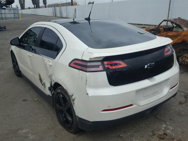 1G1RD6E45BU101677 - 2011 CHEVROLET VOLT WHITE photo 3