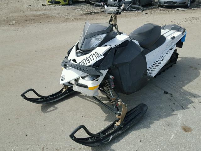 2BPSVACB6CV000101 - 2012 SKI SNOWMOBILE WHITE photo 2