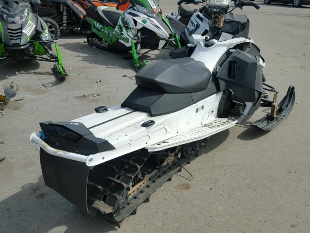 2BPSVACB6CV000101 - 2012 SKI SNOWMOBILE WHITE photo 4