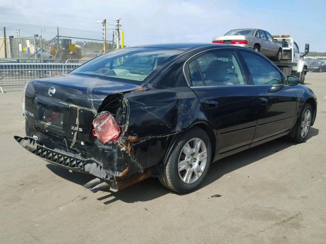 1N4AL11DX5N416365 - 2005 NISSAN ALTIMA S BLACK photo 4