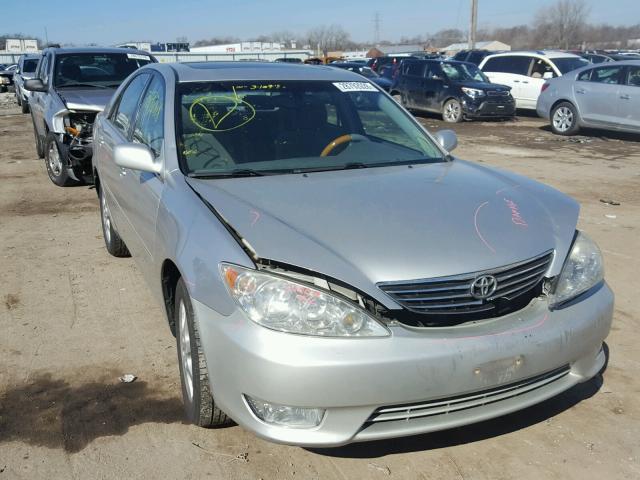 4T1BE32K45U396181 - 2005 TOYOTA CAMRY LE SILVER photo 1