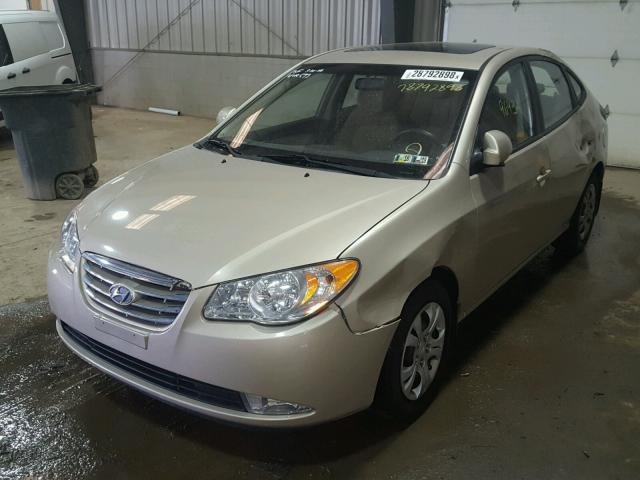 KMHDU4AD8AU075047 - 2010 HYUNDAI ELANTRA BL TAN photo 2