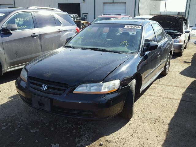 1HGCG56712A002218 - 2002 HONDA ACCORD SE BLACK photo 2