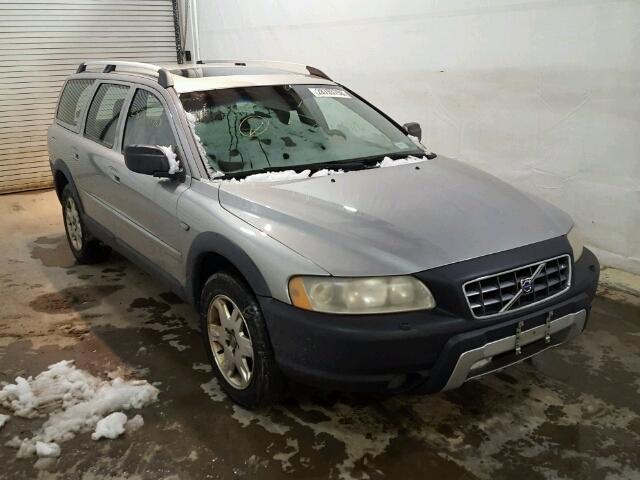 YV1SZ592751186535 - 2005 VOLVO XC70 SILVER photo 1