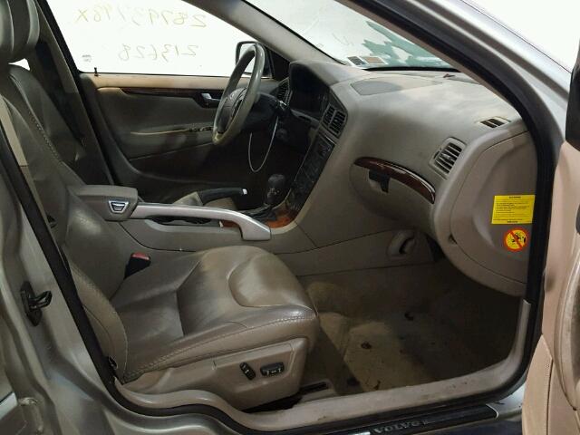 YV1SZ592751186535 - 2005 VOLVO XC70 SILVER photo 5