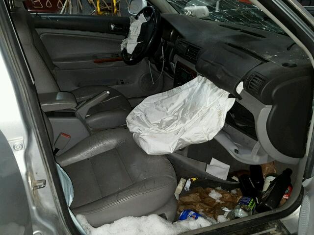 WVWRH63B73P193792 - 2003 VOLKSWAGEN PASSAT GLX 银色 照片 5