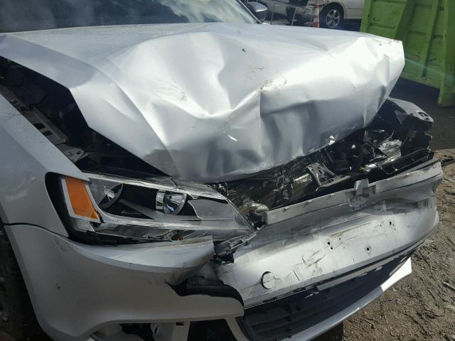 3VW1K7AJ8CM312046 - 2012 VOLKSWAGEN JETTA BASE 银色 照片 9