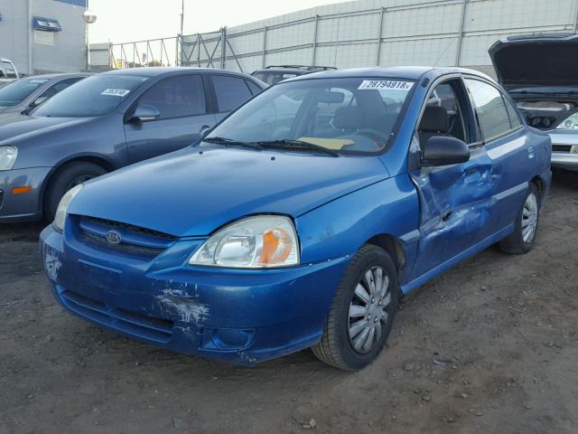 KNADC125056357574 - 2005 KIA RIO BLUE photo 2