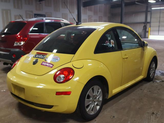 3VWPG31C09M503149 - 2009 VOLKSWAGEN NEW BEETLE YELLOW photo 4