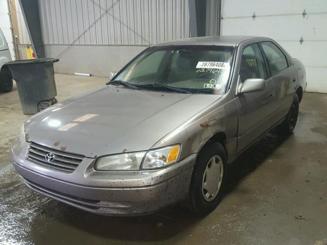 4T1BG22K6XU462561 - 1999 TOYOTA CAMRY CE TAN photo 2