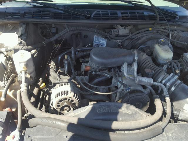 1GNCS13W11K252429 - 2001 CHEVROLET BLAZER GOLD photo 7