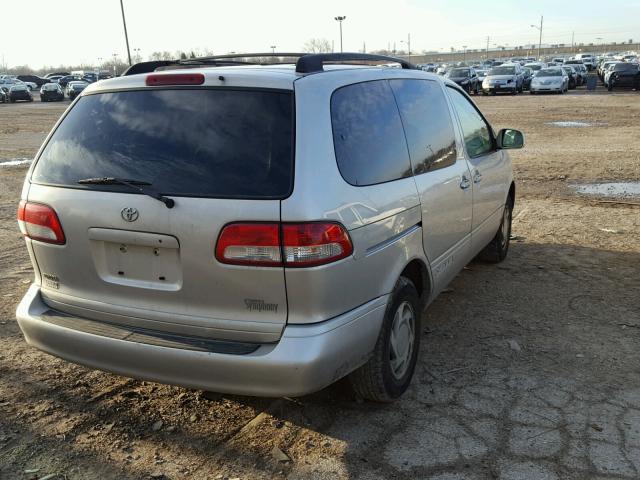 4T3ZF13C52U486076 - 2002 TOYOTA SIENNA LE SILVER photo 4