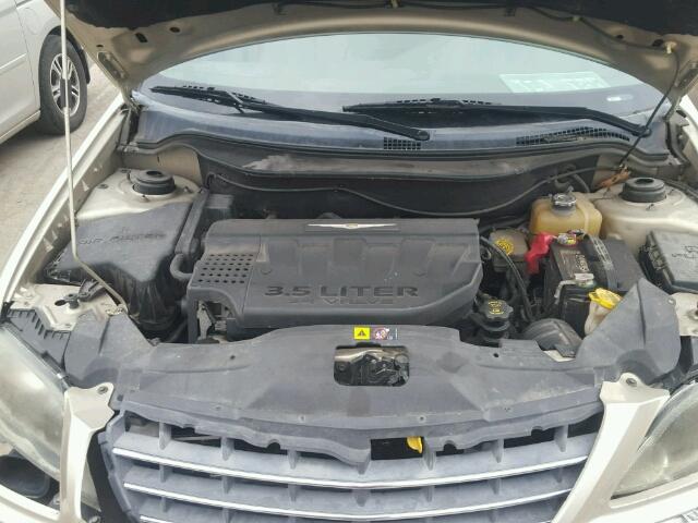 2C8GF78405R245390 - 2005 CHRYSLER PACIFICA L TAN photo 7