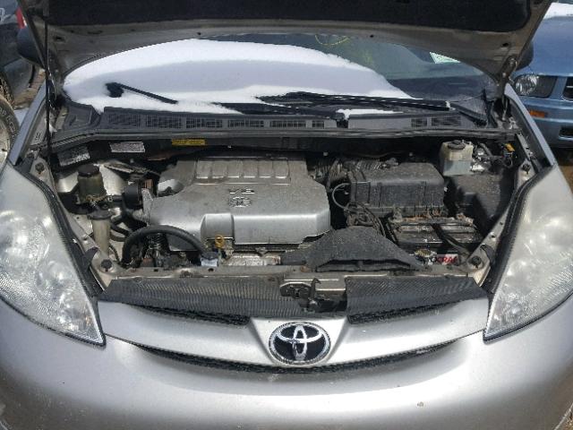 5TDZK23C68S202921 - 2008 TOYOTA SIENNA CE SILVER photo 7