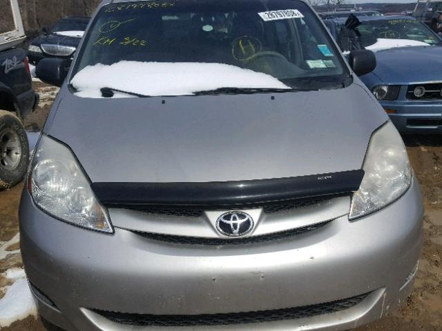 5TDZK23C68S202921 - 2008 TOYOTA SIENNA CE SILVER photo 9