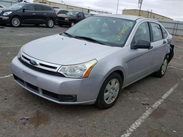 1FAHP34N69W131567 - 2009 FORD FOCUS S SILVER photo 2