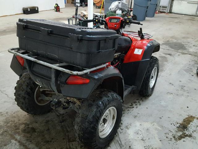 1HFTE330764102477 - 2006 HONDA TRX680 FA RED photo 4