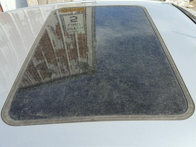 2G2WS522651129120 - 2005 PONTIAC GRAND PRIX SILVER photo 9