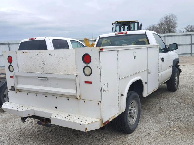 1GBHC24U67E174871 - 2007 CHEVROLET SILVERADO WHITE photo 4