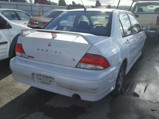 JA3AJ86E83U007745 - 2003 MITSUBISHI LANCER OZ WHITE photo 4