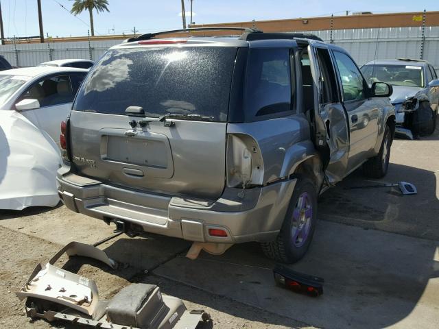 1GNDT13S962171569 - 2006 CHEVROLET TRAILBLAZE GRAY photo 4