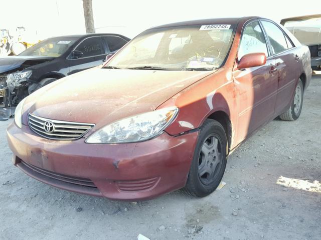 4T1BE32K65U388504 - 2005 TOYOTA CAMRY LE RED photo 9