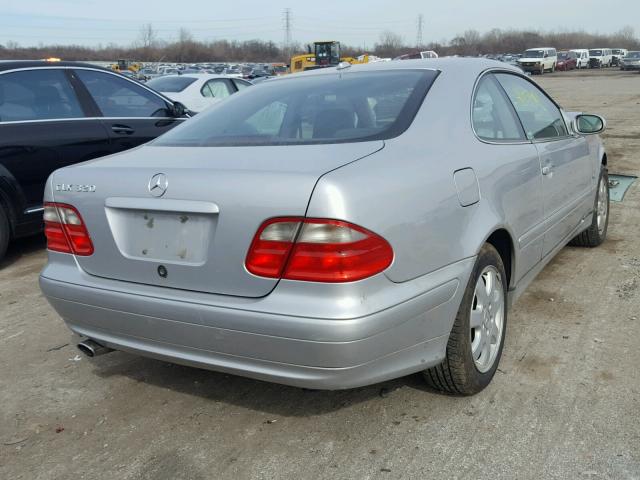 WDBLJ65G02T117791 - 2002 MERCEDES-BENZ CLK 320 SILVER photo 4