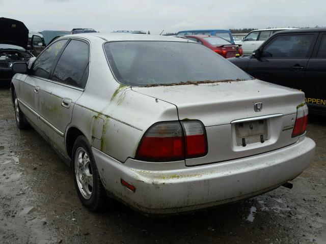 1HGCD5605VA184814 - 1997 HONDA ACCORD SE SILVER photo 3