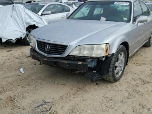 JH4KA96542C000984 - 2002 ACURA 3.5RL SILVER photo 9