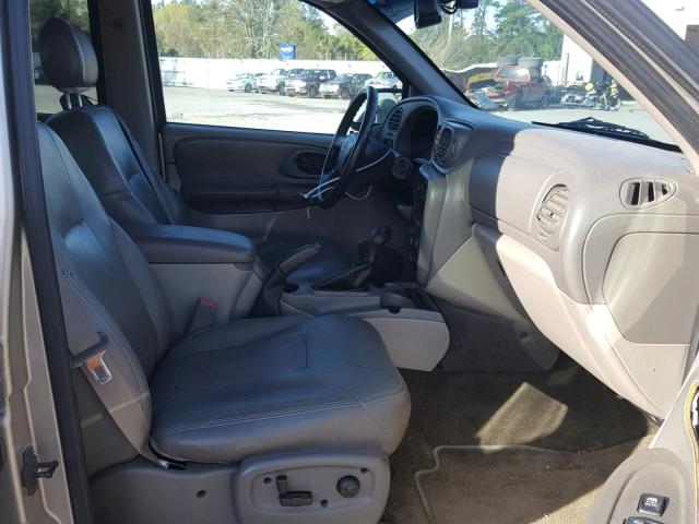 1GNDS13S732165560 - 2003 CHEVROLET TRAILBLAZE TAN photo 5