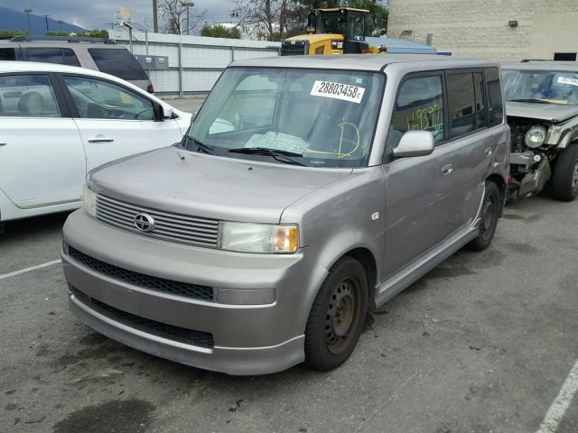 JTLKT324650207862 - 2005 TOYOTA SCION XB SILVER photo 2