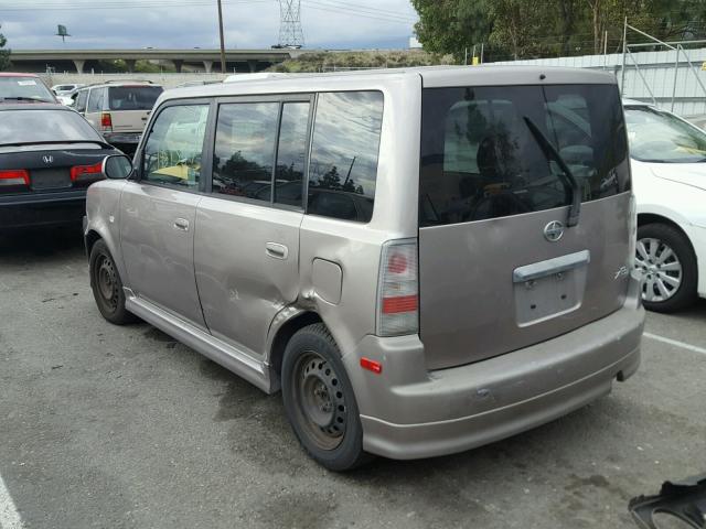 JTLKT324650207862 - 2005 TOYOTA SCION XB SILVER photo 3